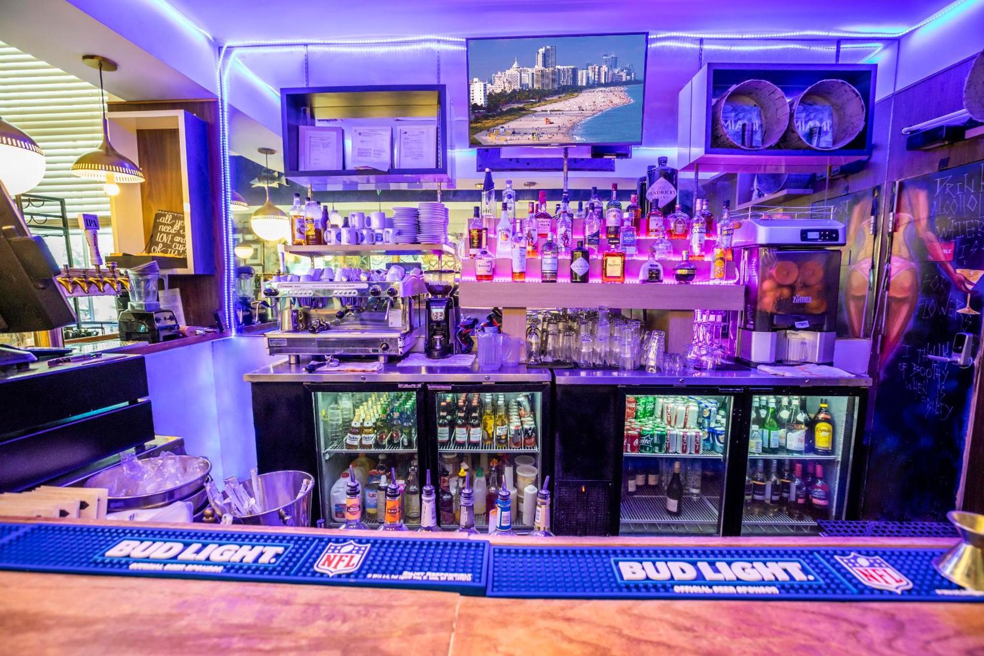 Oceanside And Hotel 3*