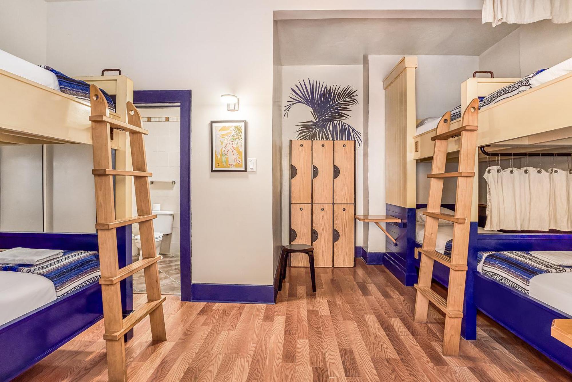 Hostel Freehand Miami *