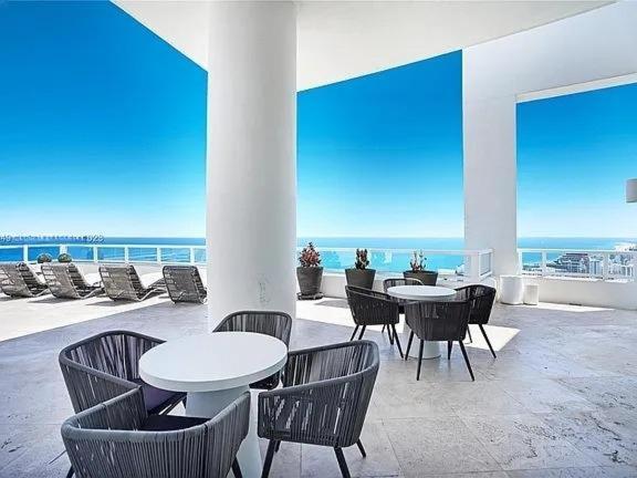 Spectacular Penthouse With Private Pool