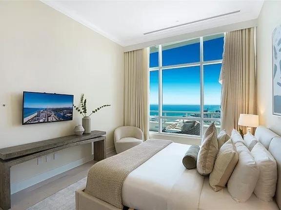 Spectacular Penthouse With Private Pool *