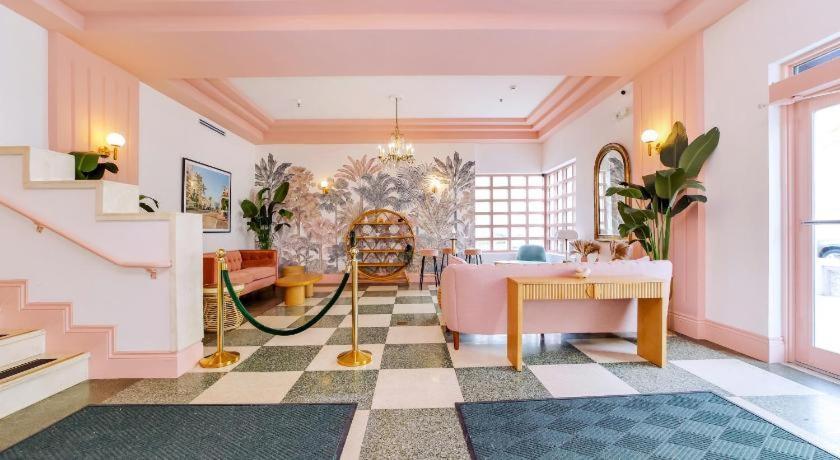 Apartment Ocean Spray Miami Beach