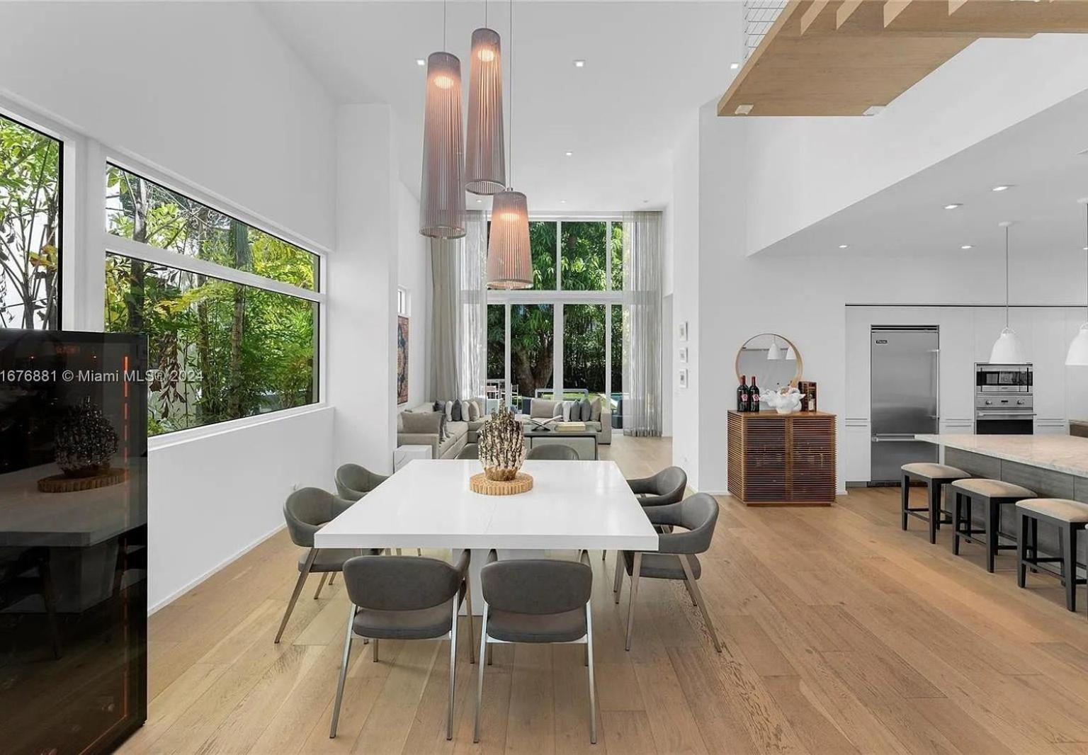 Tranquil Luxe Modern Oasis With Private Pool In Miami Villa *