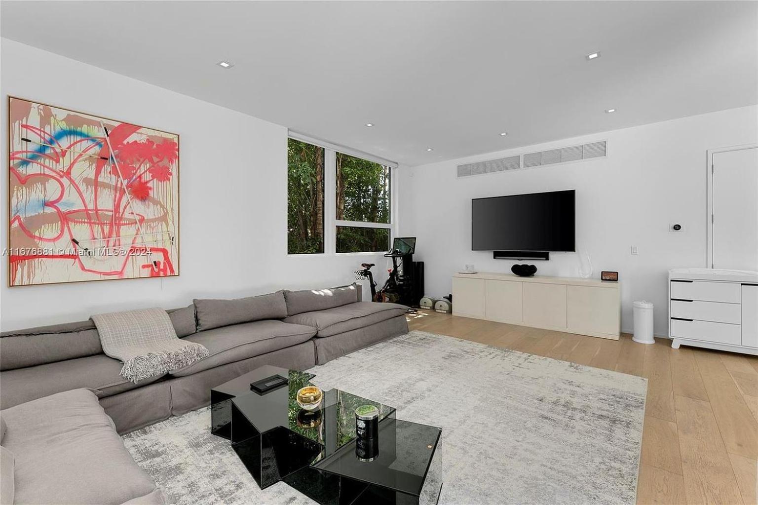 Tranquil Luxe Modern Oasis With Private Pool In Miami Villa Miami Beach
