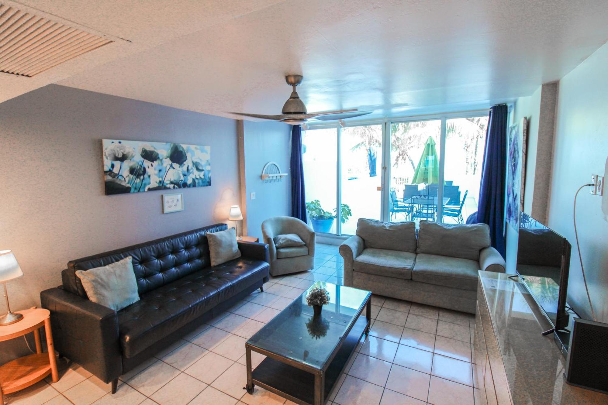 Holiday home Castle Th16 Beachfront Townhouse With Private Patio, Direct Access, Pool, Tennis & Free Parking!