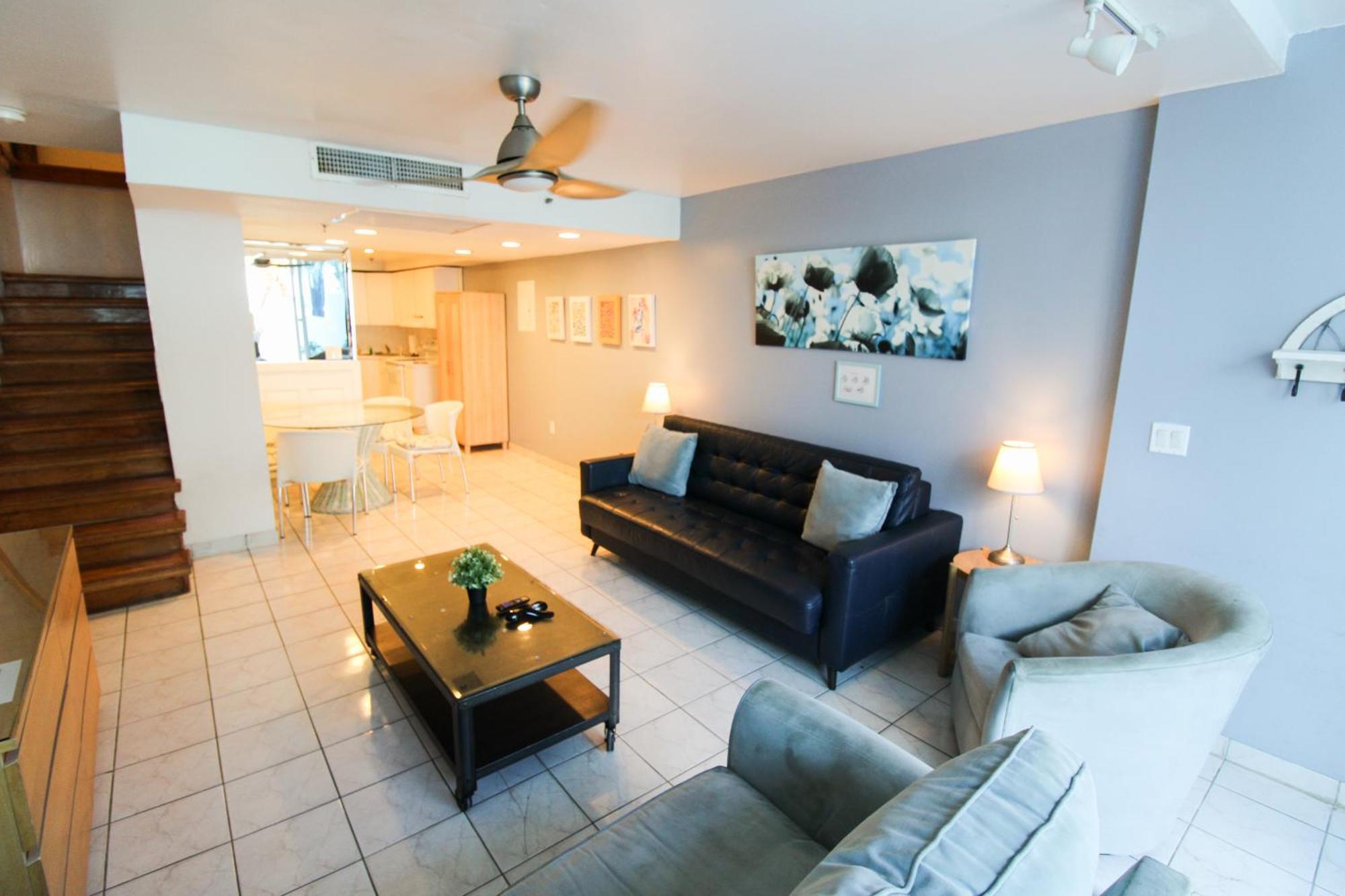 Castle Th16 Beachfront Townhouse With Private Patio, Direct Access, Pool, Tennis & Free Parking! * Miami Beach