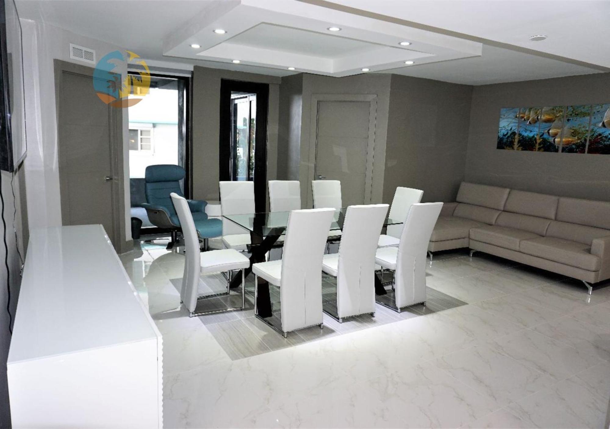 Alexander 518 *