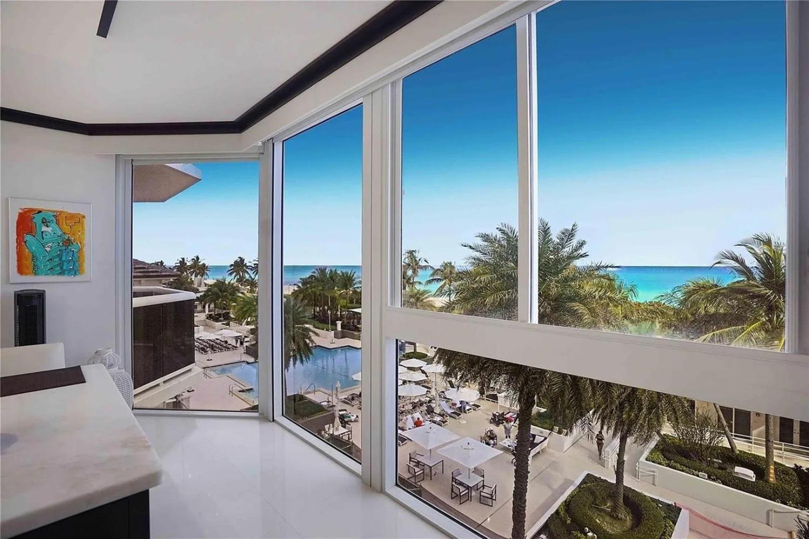 Oceanfront 2-bedroom With Direct Ocean View * Miami Beach