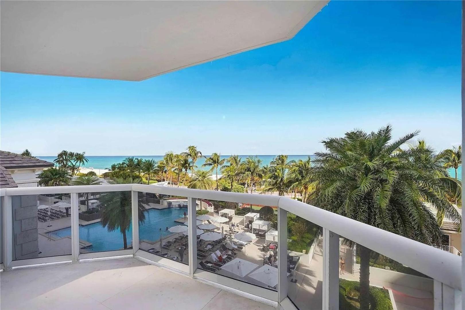 Oceanfront 2-bedroom With Direct Ocean View