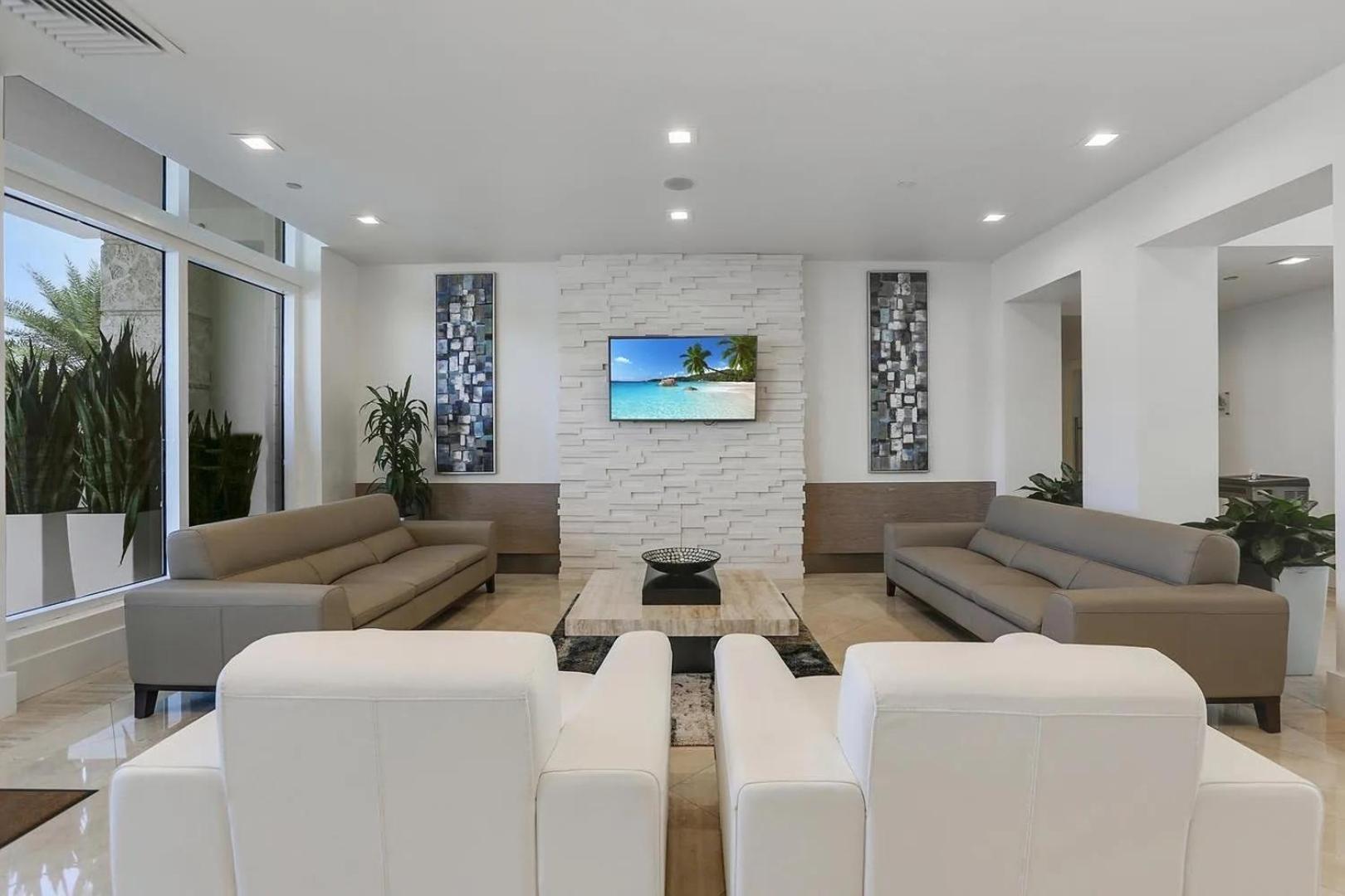 Oceanfront 2-bedroom With Direct Ocean View Miami Beach