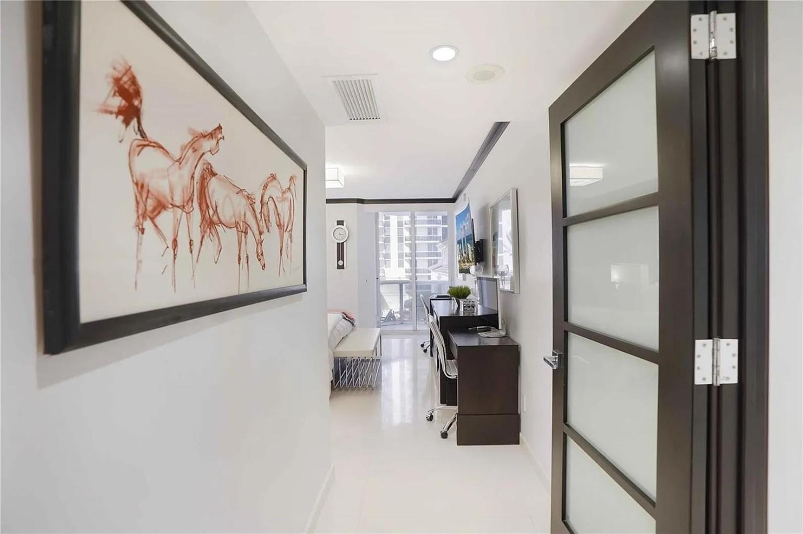 Oceanfront 2-bedroom With Direct Ocean View