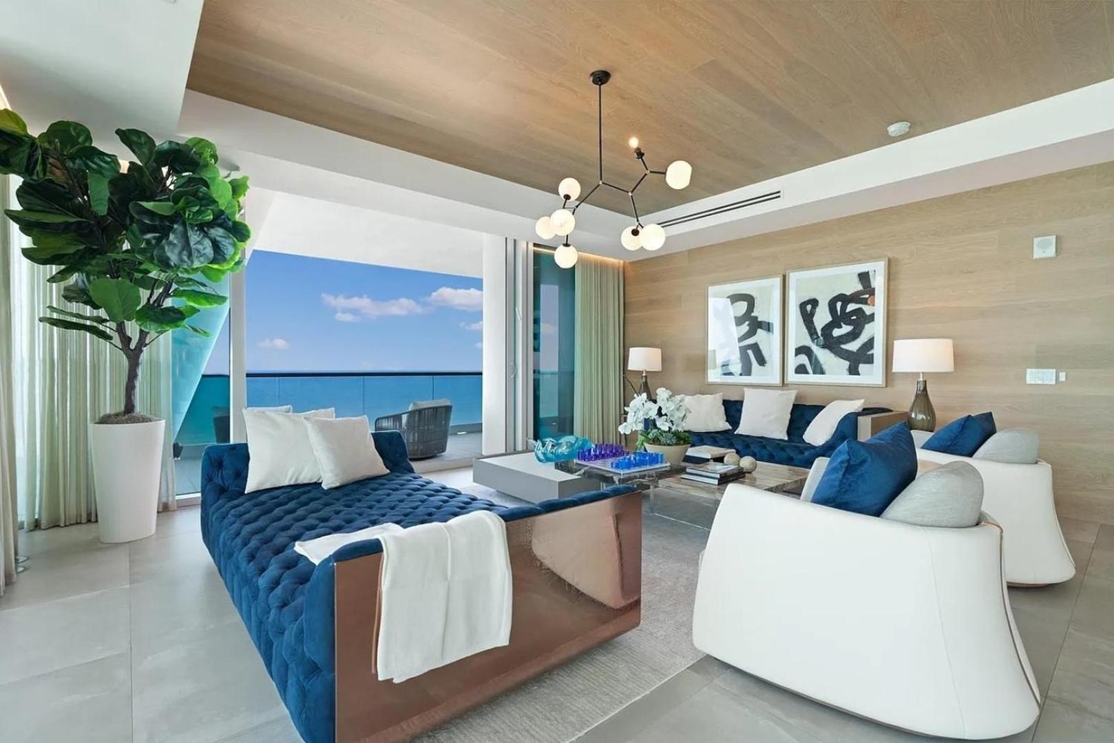 Apartment Luxurious Three Bedroom Oceanfront *