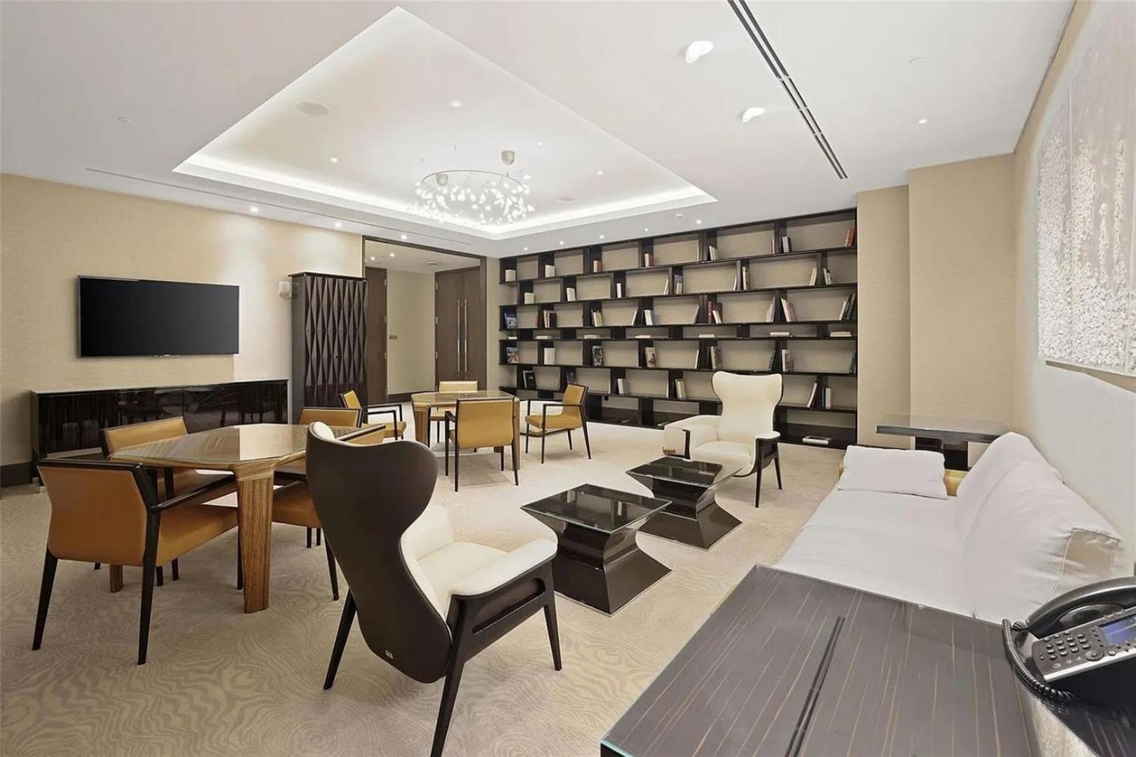 Apartment Luxurious Three Bedroom Oceanfront Miami Beach