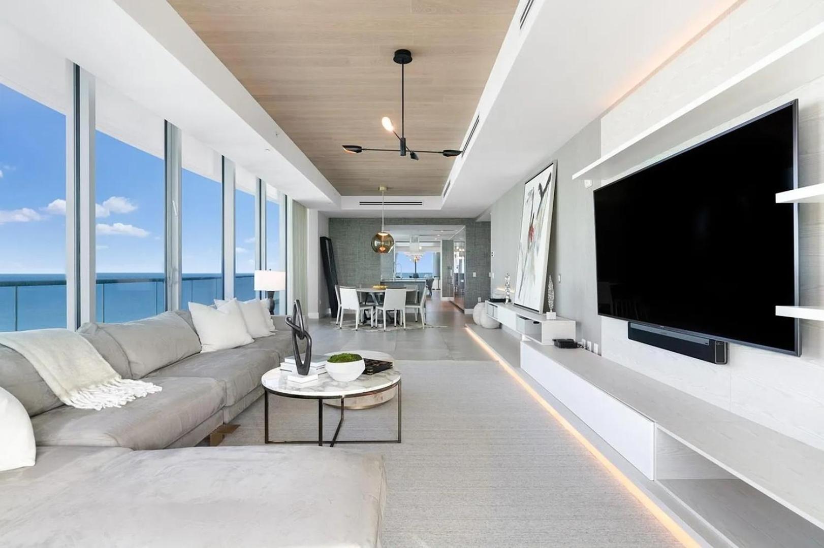 Apartment Luxurious Three Bedroom Oceanfront *