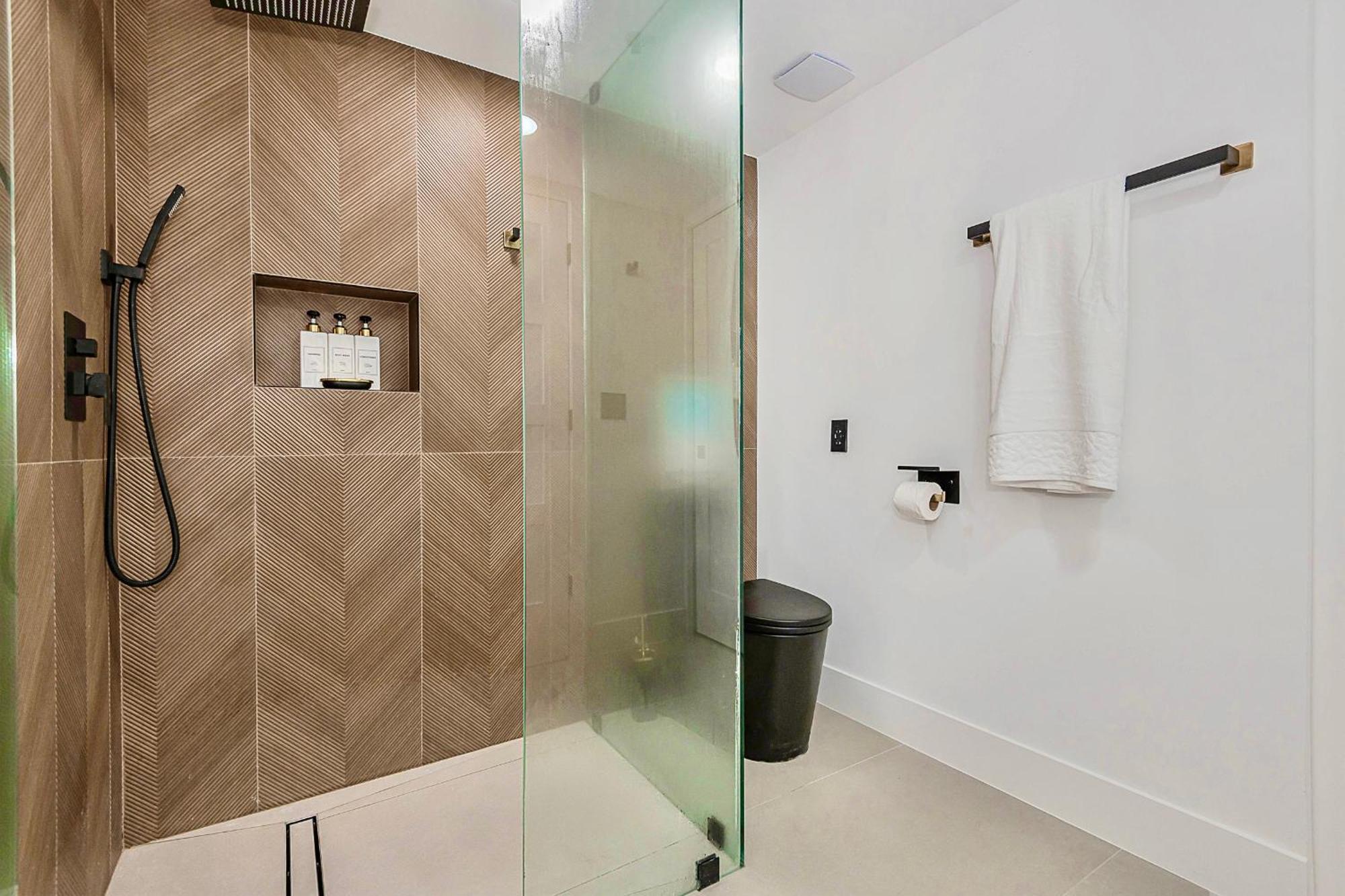 Apartment 2-min To Beach, Upscale Enclave Miami Beach
