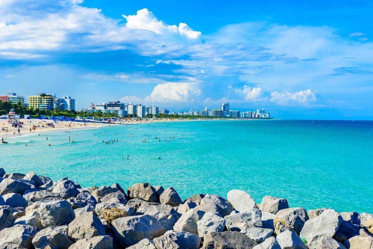 2-min To Beach, Upscale Enclave