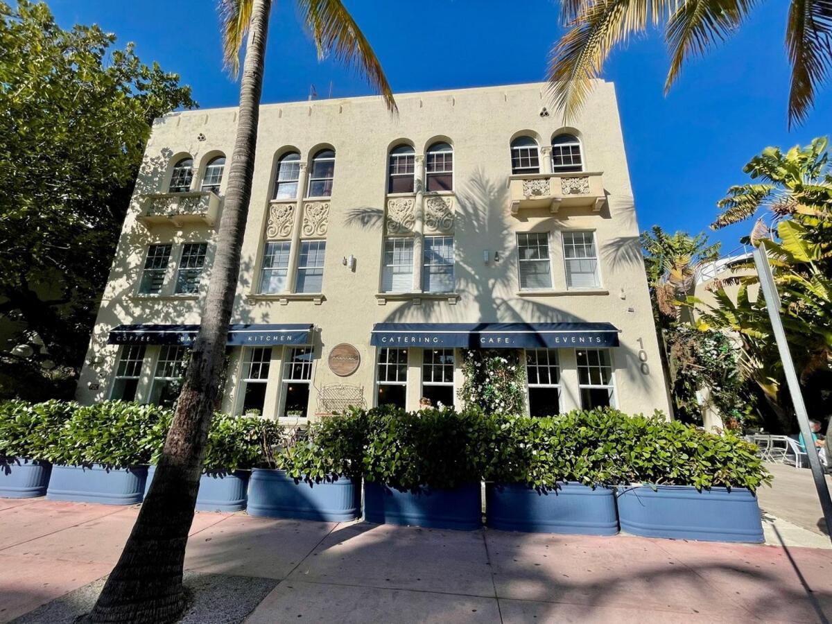 2-min To Beach, Upscale Enclave Apartment