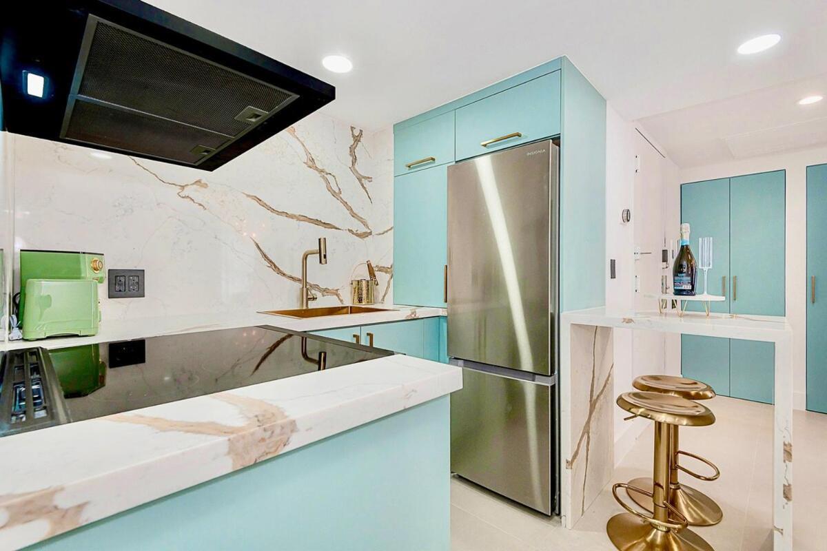 2-min To Beach, Upscale Enclave