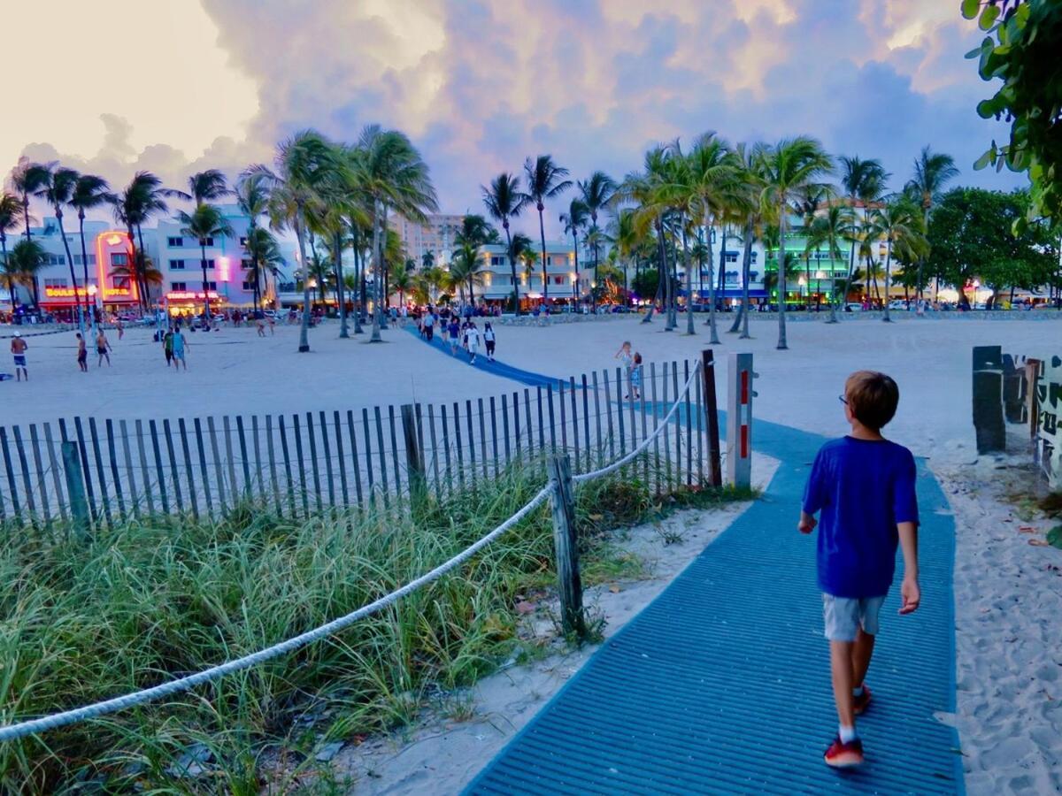 Apartment 2-min To Beach, Upscale Enclave *