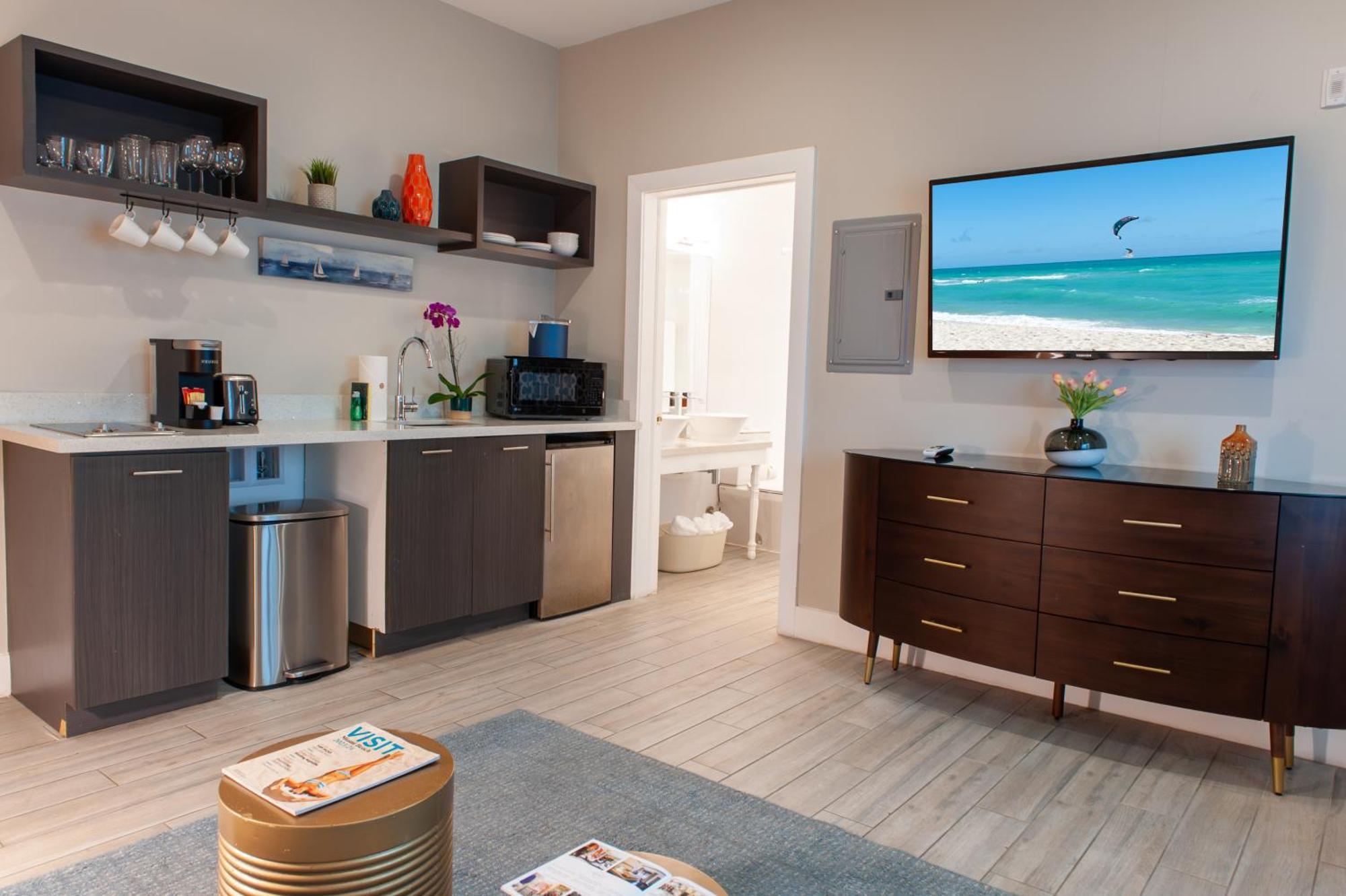 Oceanside And 3*