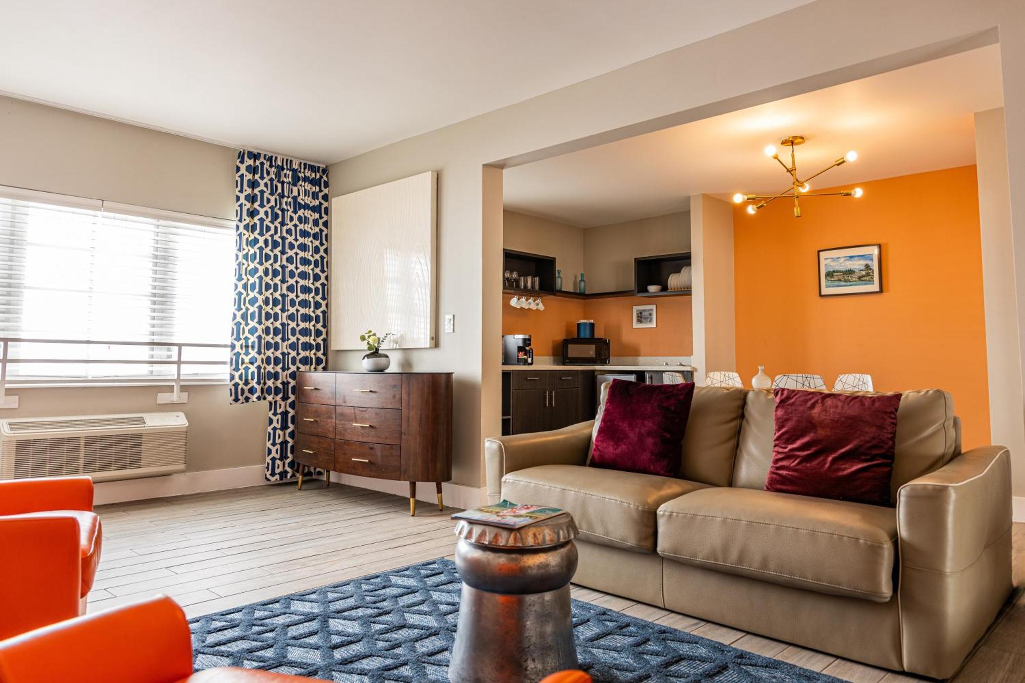 Hotel Oceanside And
