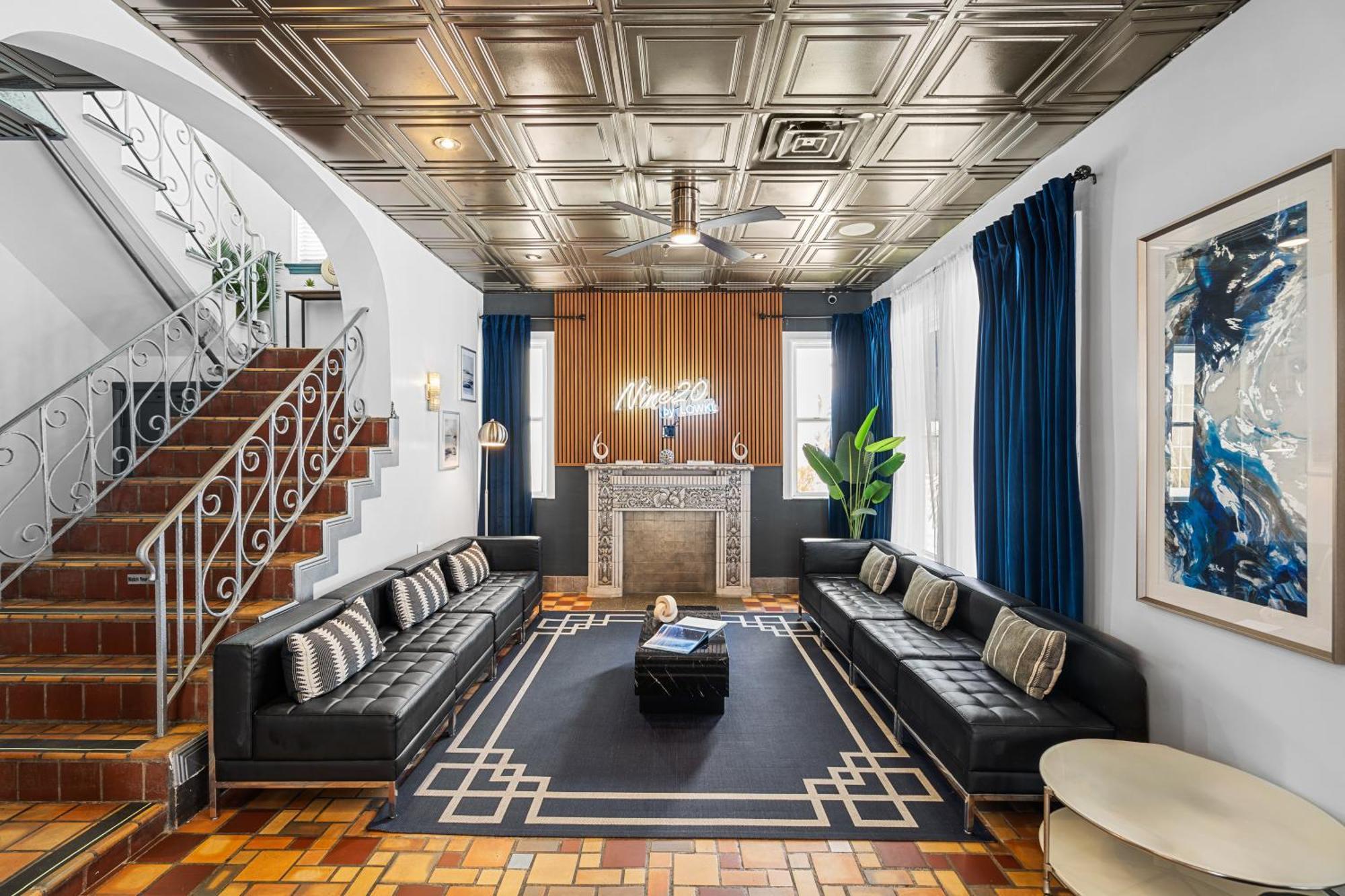 Nine20 Collins By Lowkl Hotel