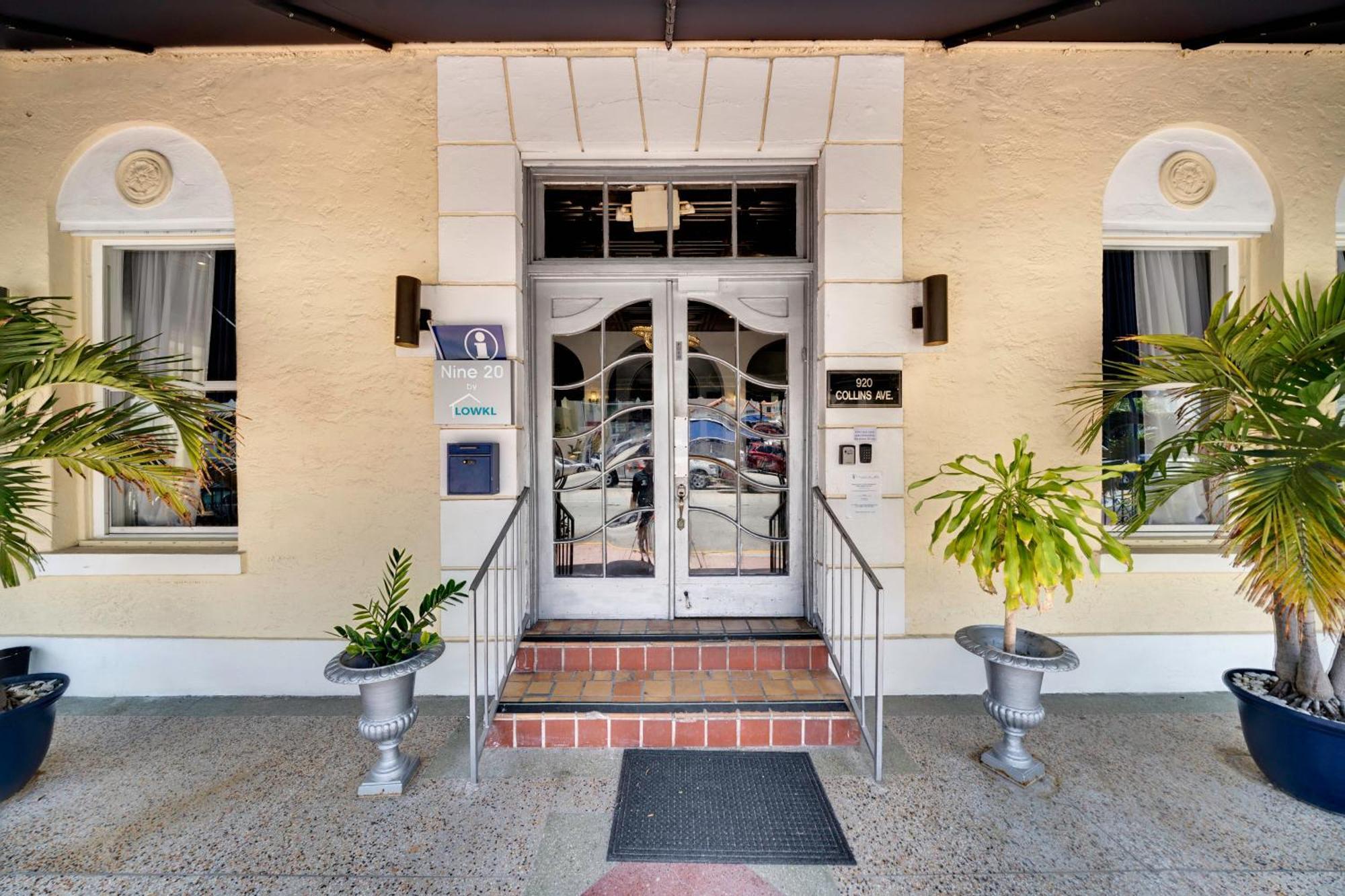 Hotel Nine20 Collins By Lowkl