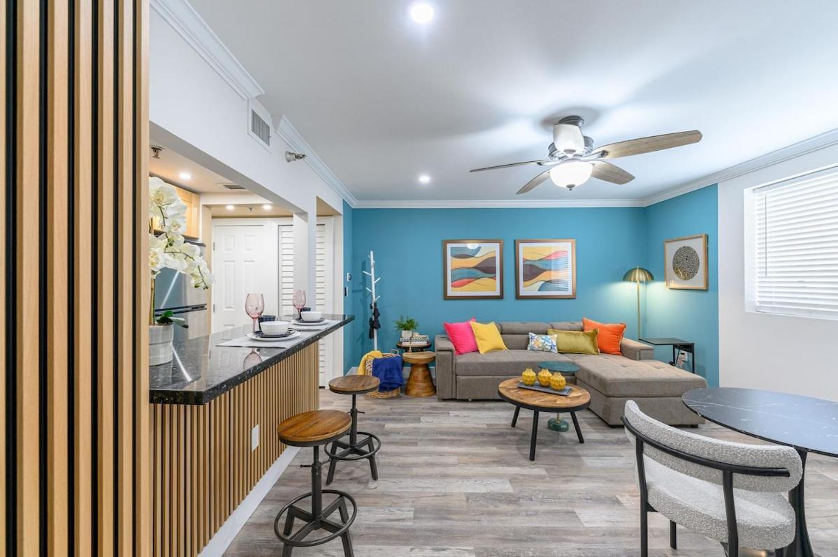 Apartment One Block From South Ocean Dr-king Bed *