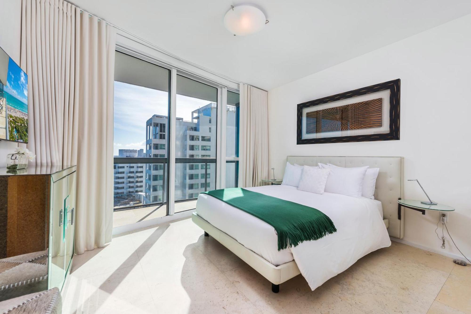 Oceanfront Private Condo At The Setai -2208 Apartment