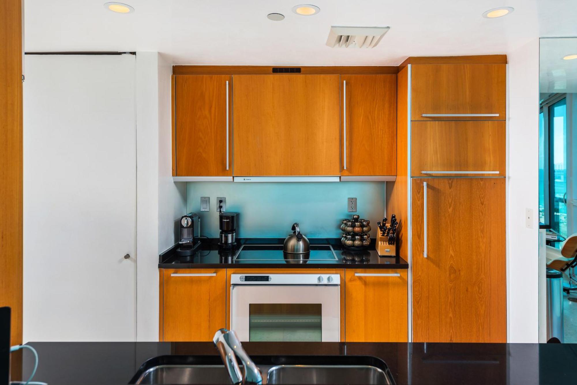 Oceanfront Private Condo At The Setai -2208
