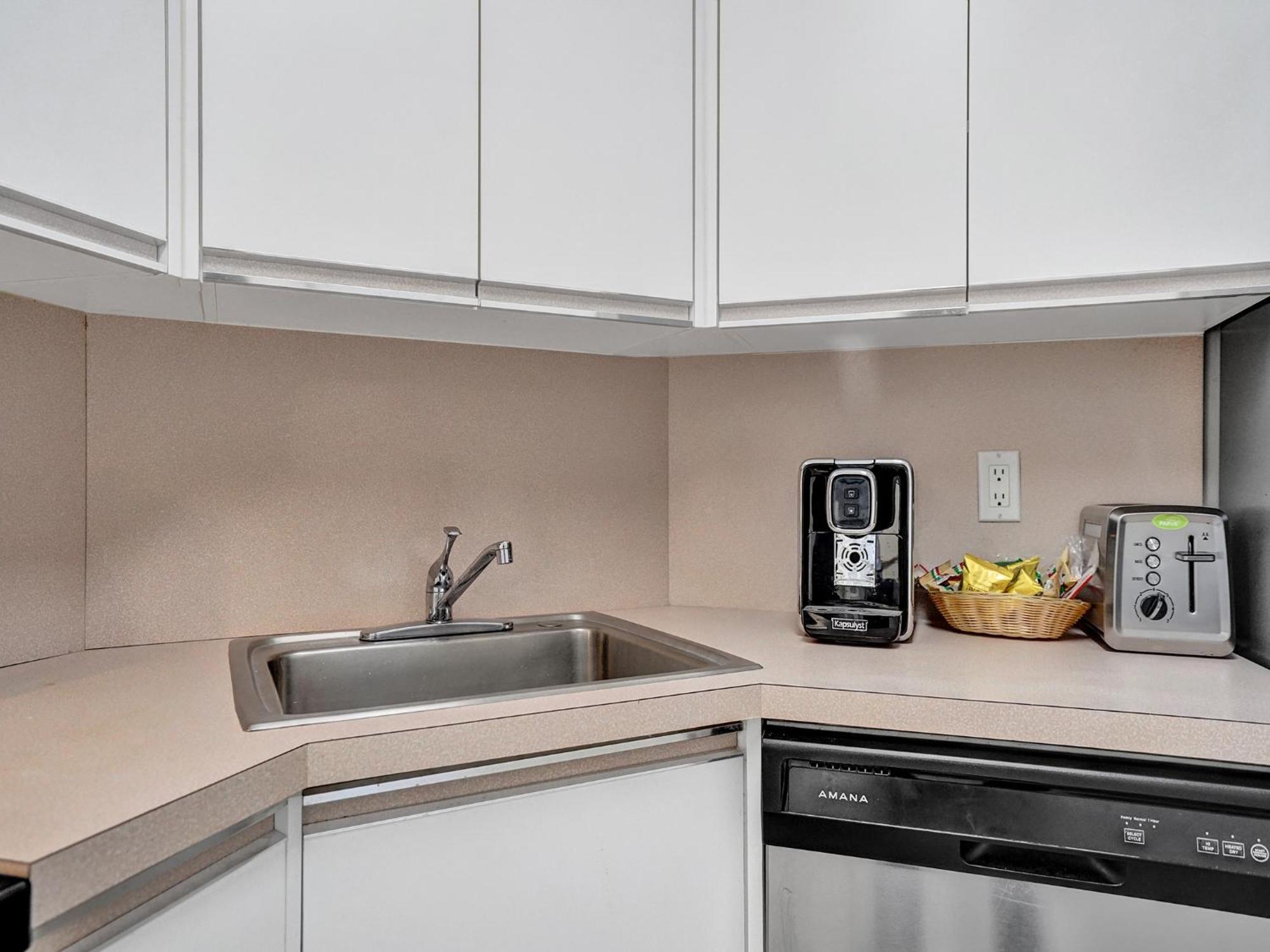 Apartment Cozy 2 Bedroom Ocean View Service 707 Miami Beach