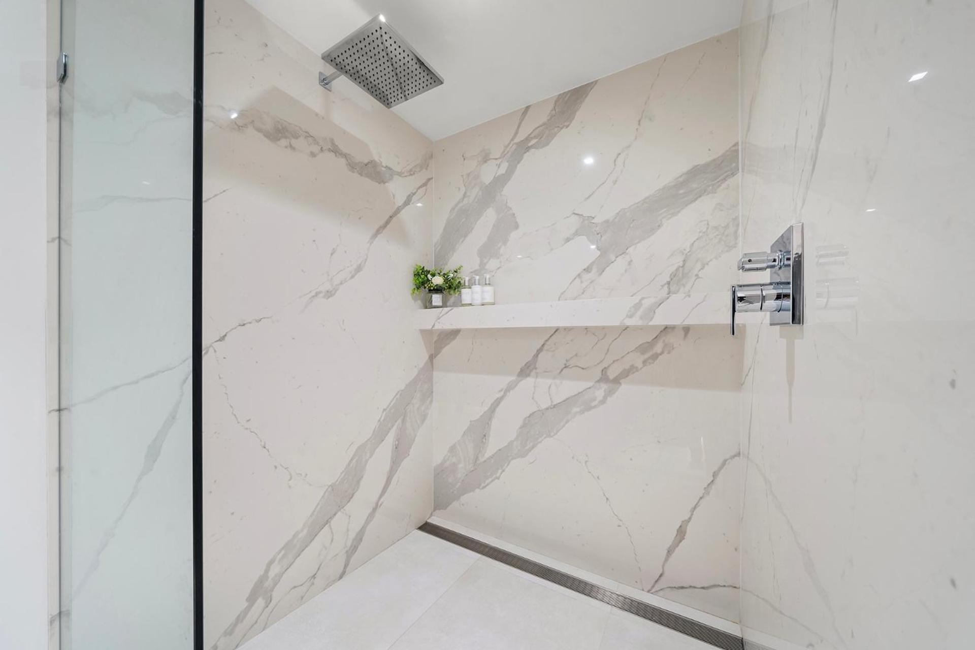 1 Bedroom Private At Roney Palace - 607 *