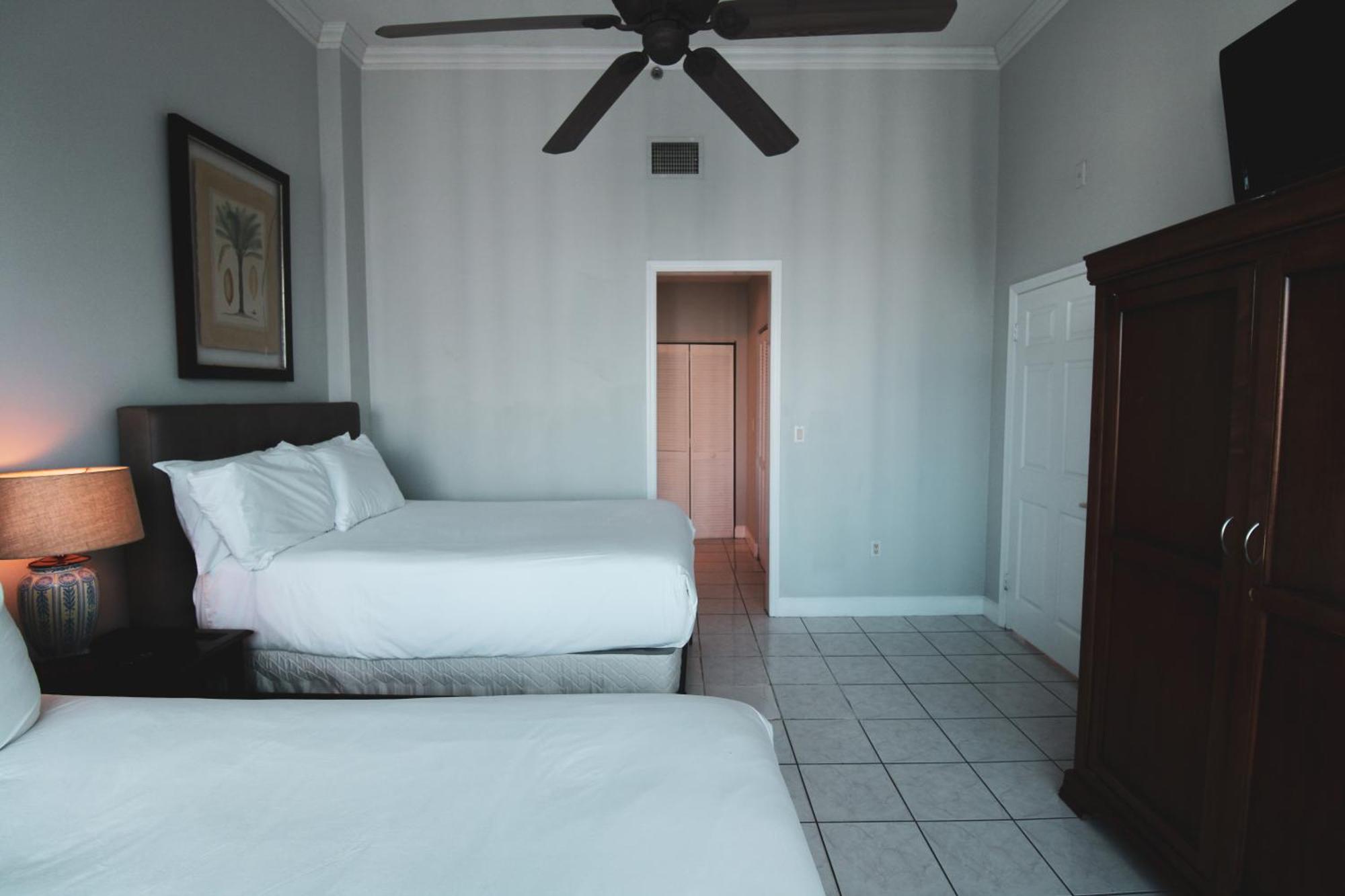 Holiday home Castle Ph12 Spacious Bay View Penthouse, Pool, Tennis, Free Parking Miami Beach