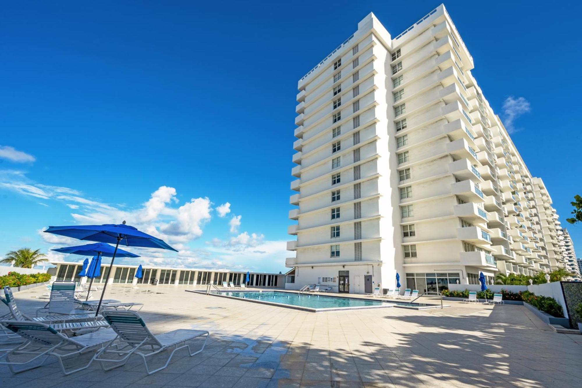 Pavilion Residences On The Apartment Miami Beach
