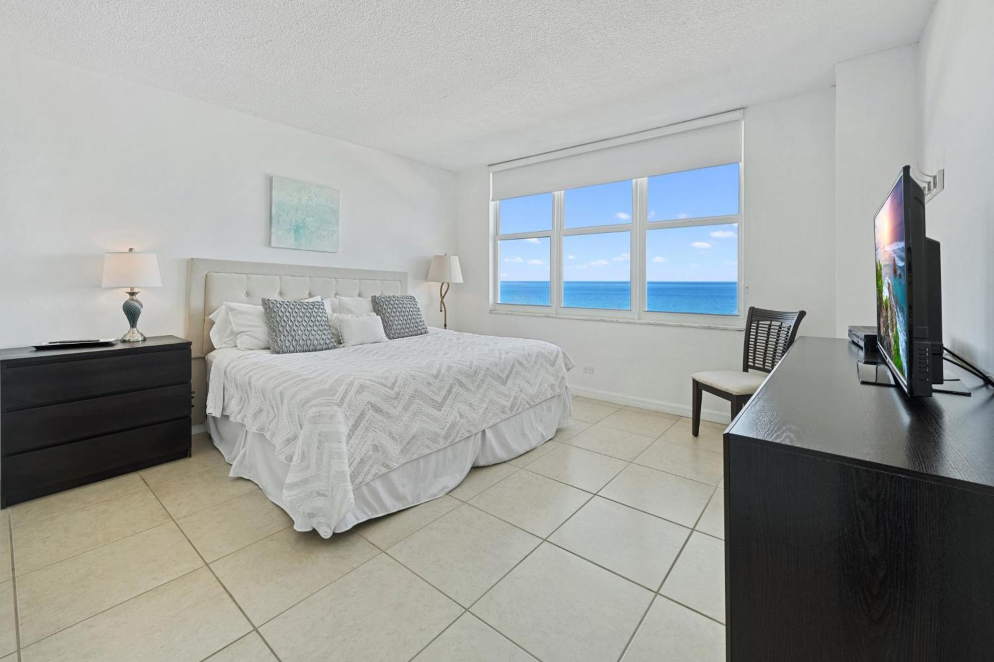 Pavilion Residences On The Miami Beach