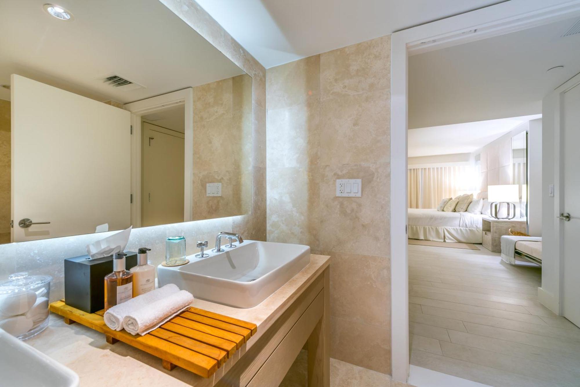Apartment Luxurious Private At 1 & Homes -1445