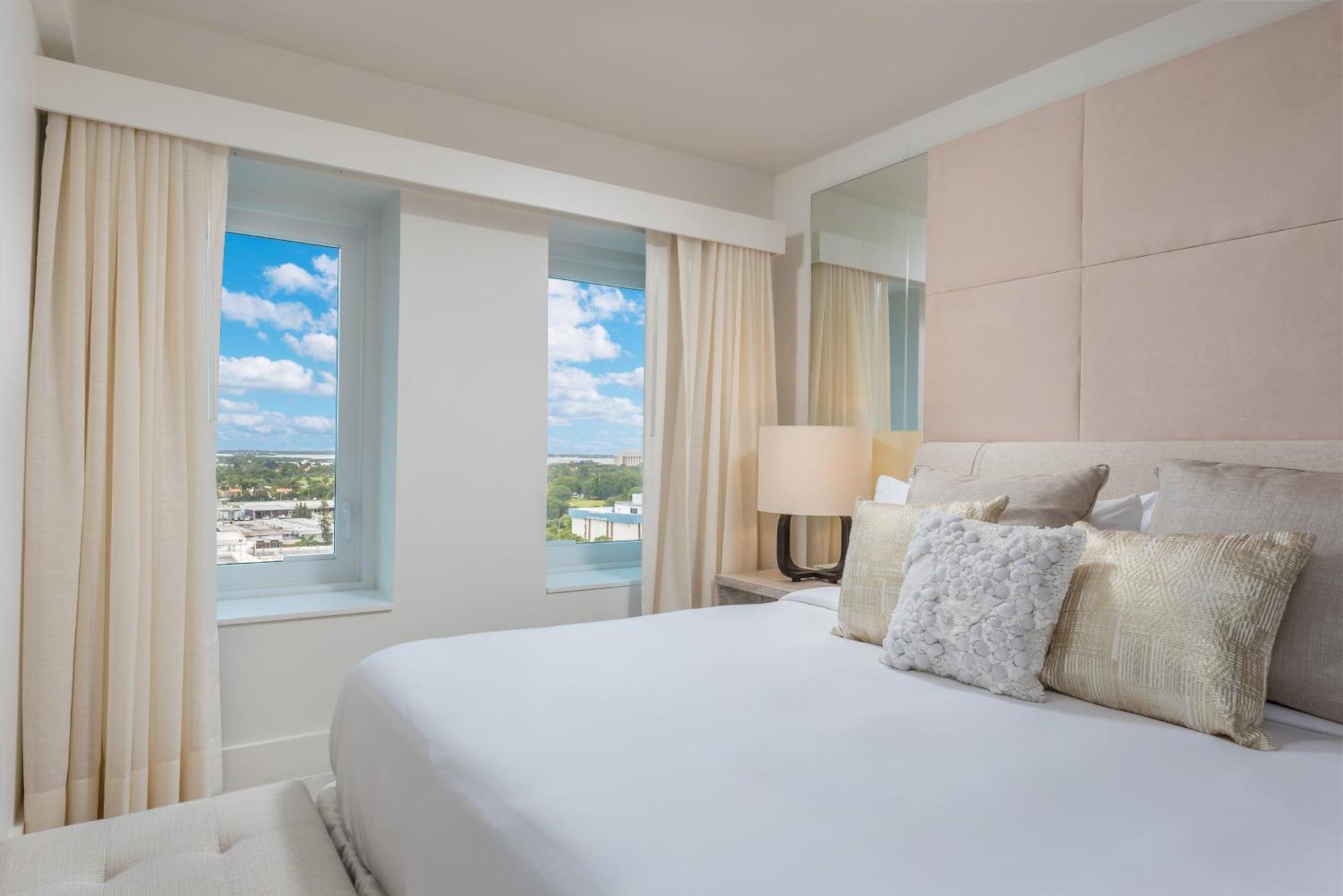 Apartment Luxurious Private At 1 & Homes -1445 *