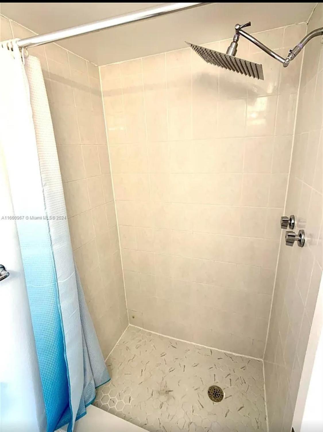 Large Location In South Beach! *
