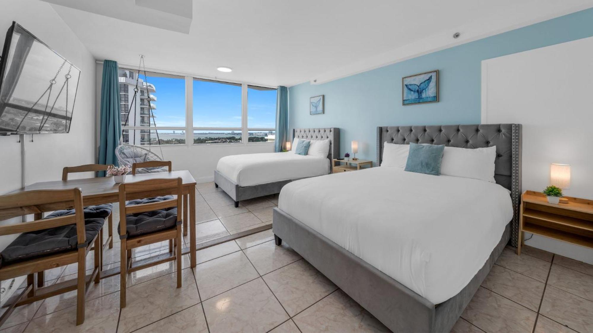 Seastays Aparthotel