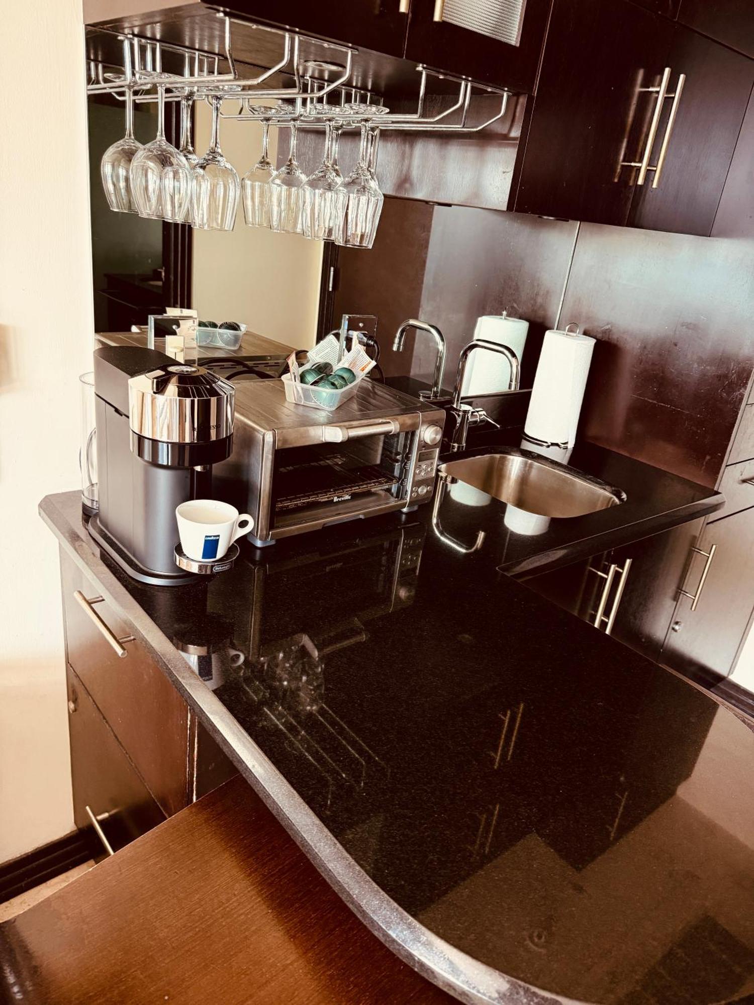 Apartment At De Soleil On Ocean Drive