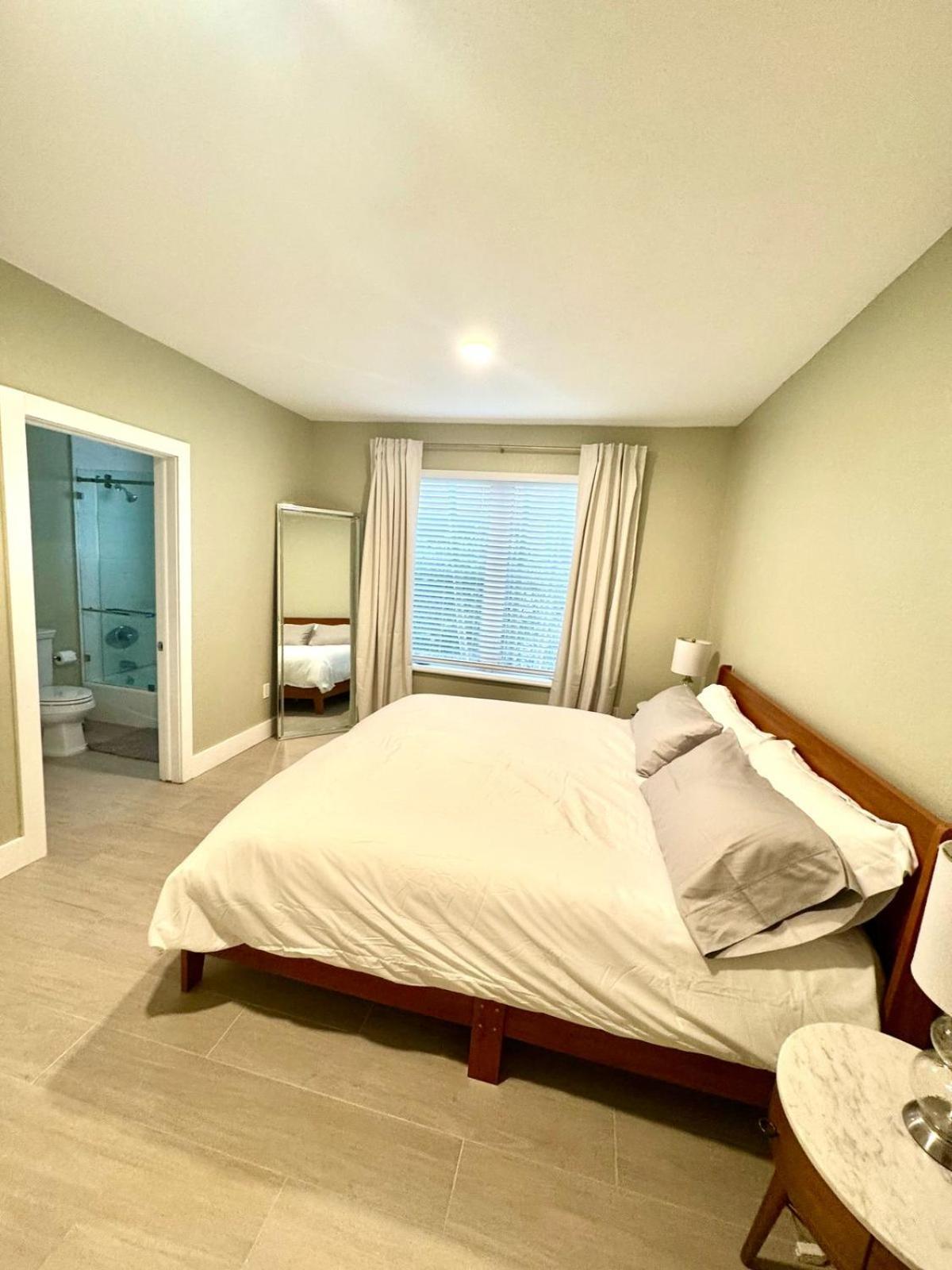 In Miamibeach Available For 1 To 6months * Miami Beach