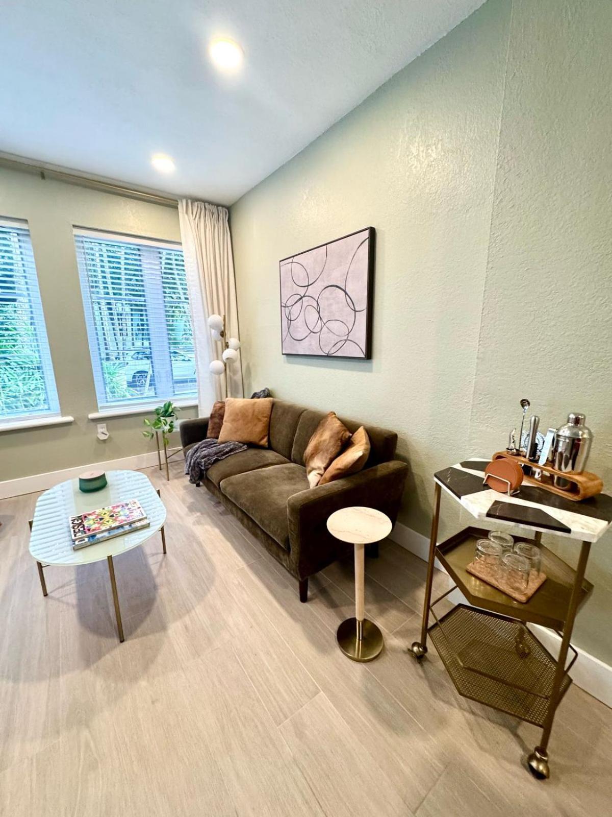 In Miamibeach Available For 1 To 6months Apartment
