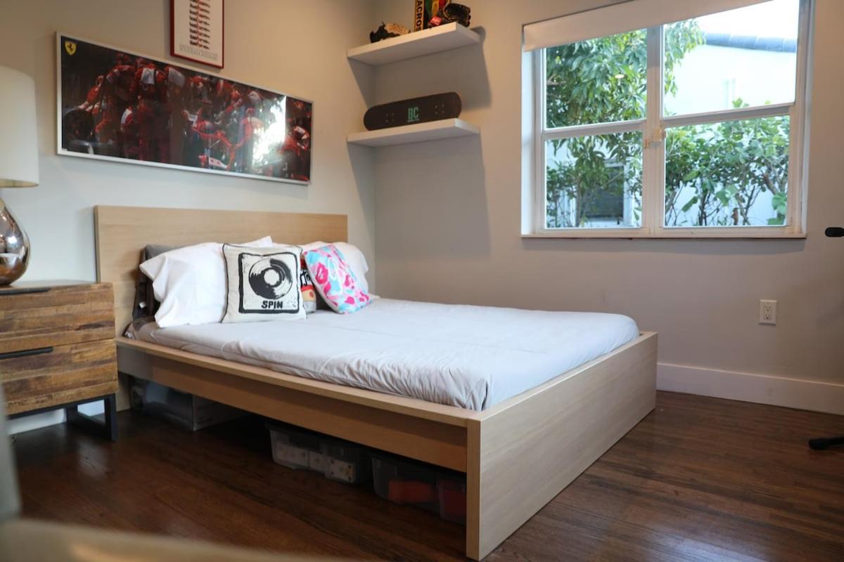 Charming House With Beautiful Garden * Miami Beach