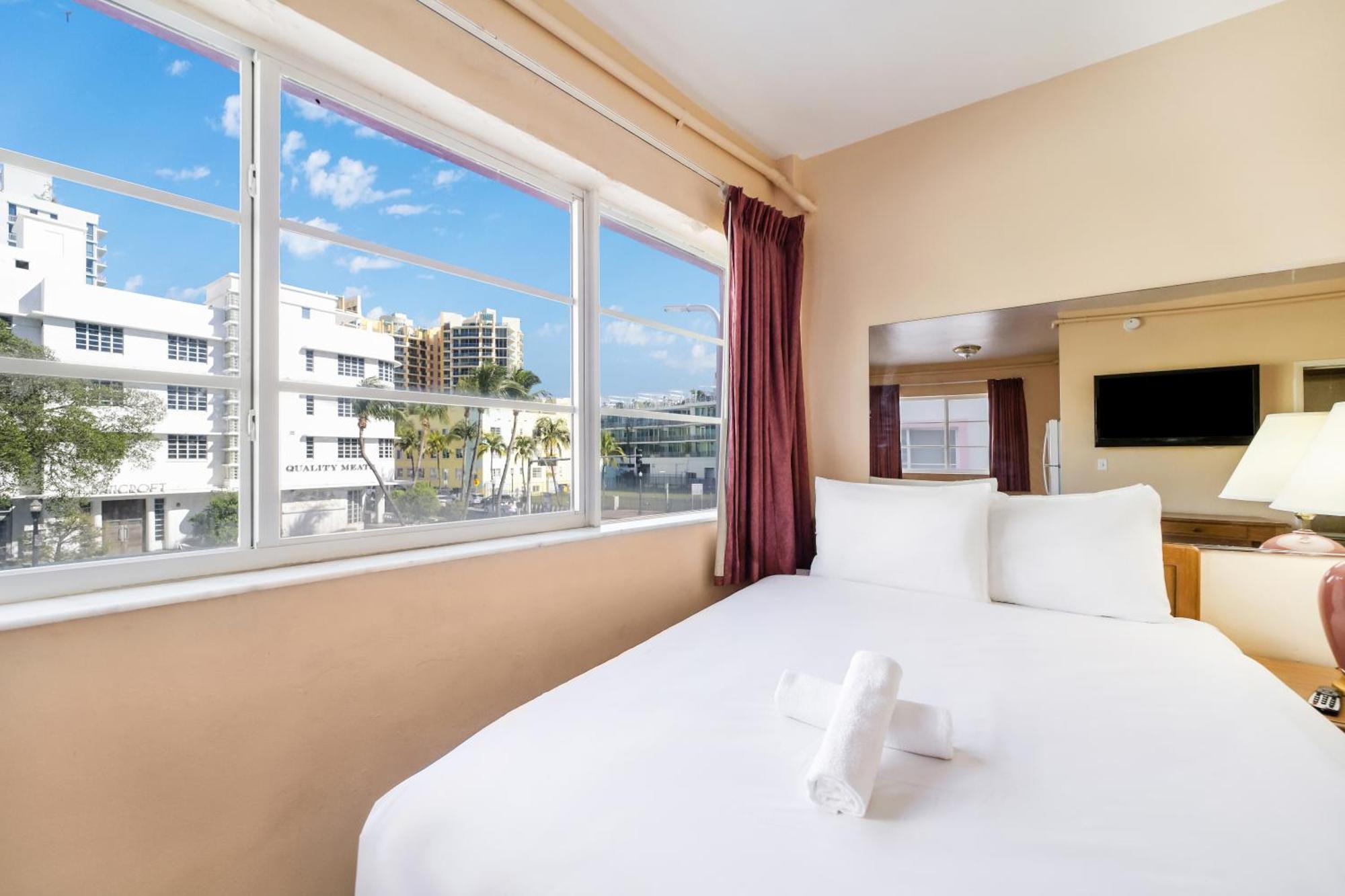 Parisian - Geneva Miami Beach