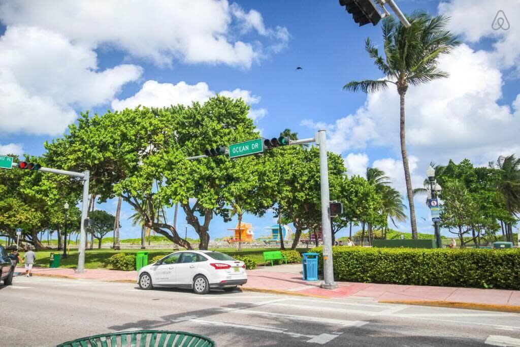 Oceanfront Oasis 2-br On Ocean Drive Apartment *