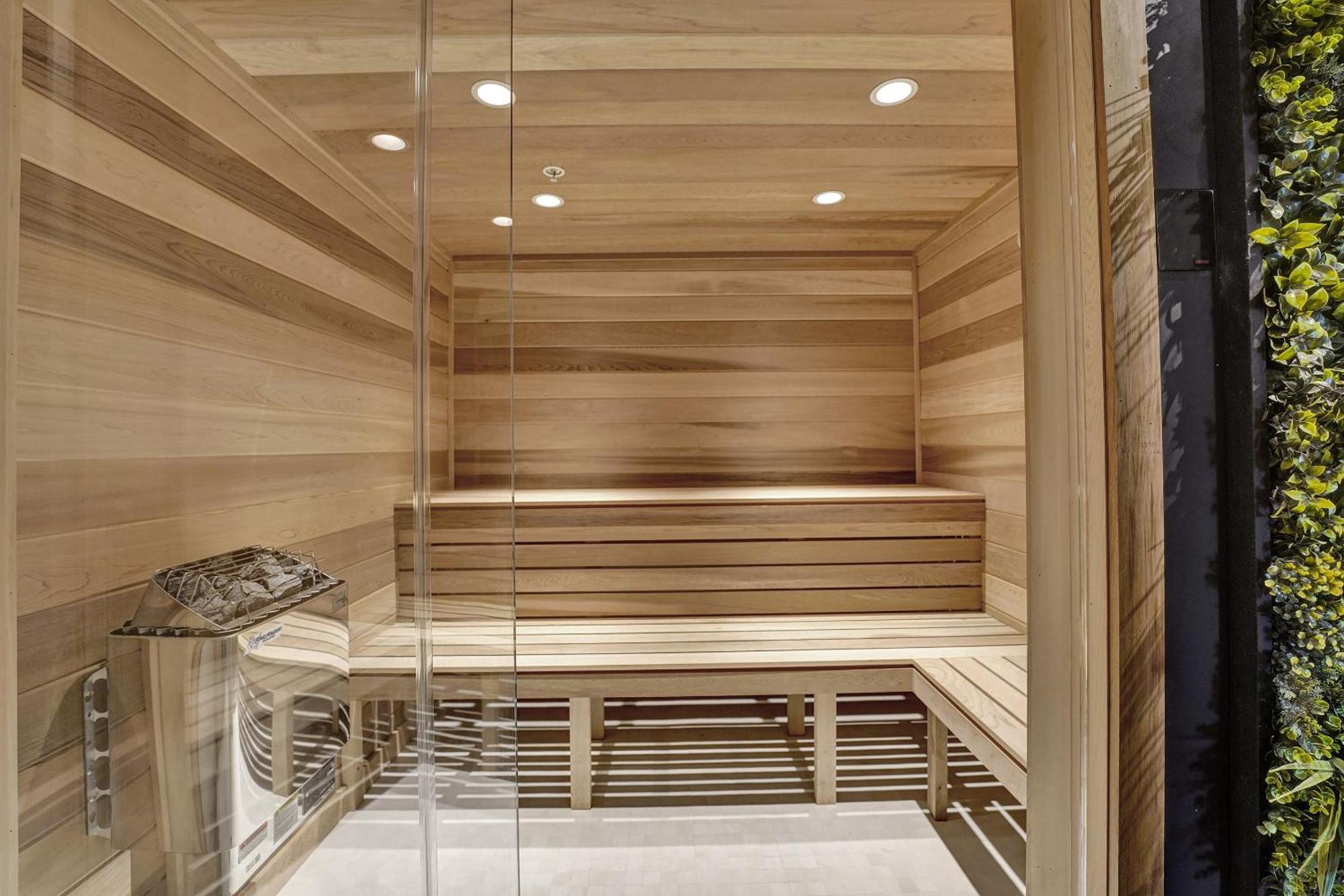 Beachside With Amenities, Including Pools, Gym, And Bathtub 503 Apartment Miami Beach