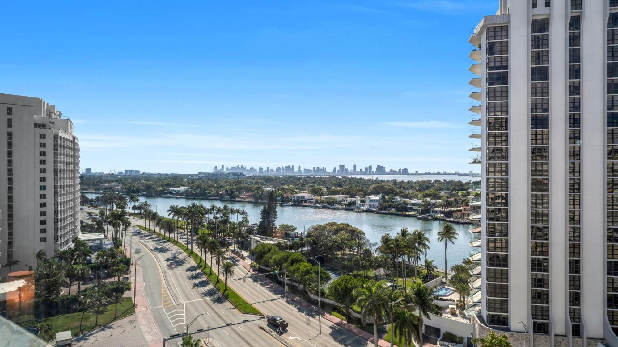 Seastays-beachfront * Miami Beach