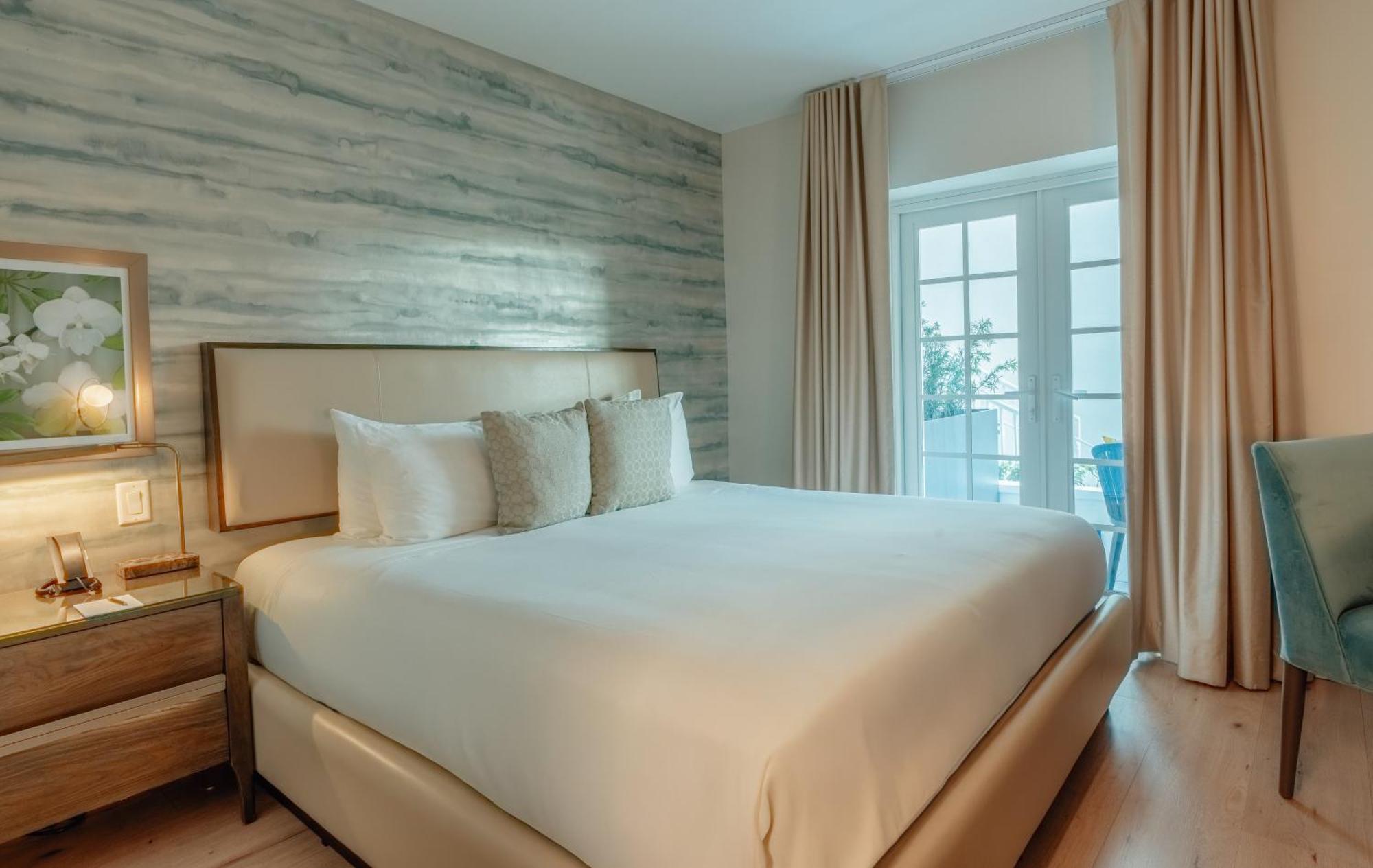 Hotel Iberostar Waves Miami 4*