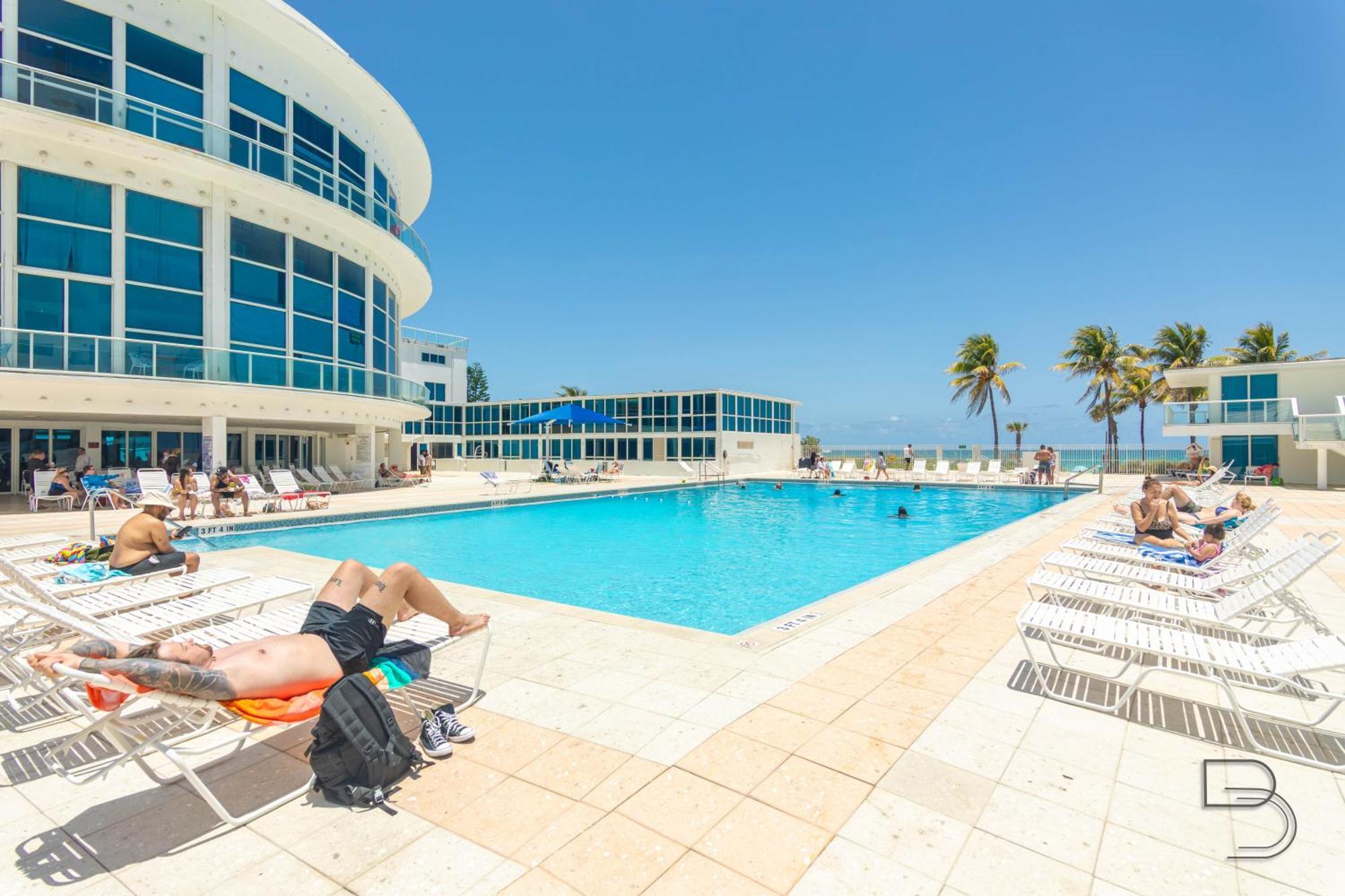 Girasole Aparthotel 3*