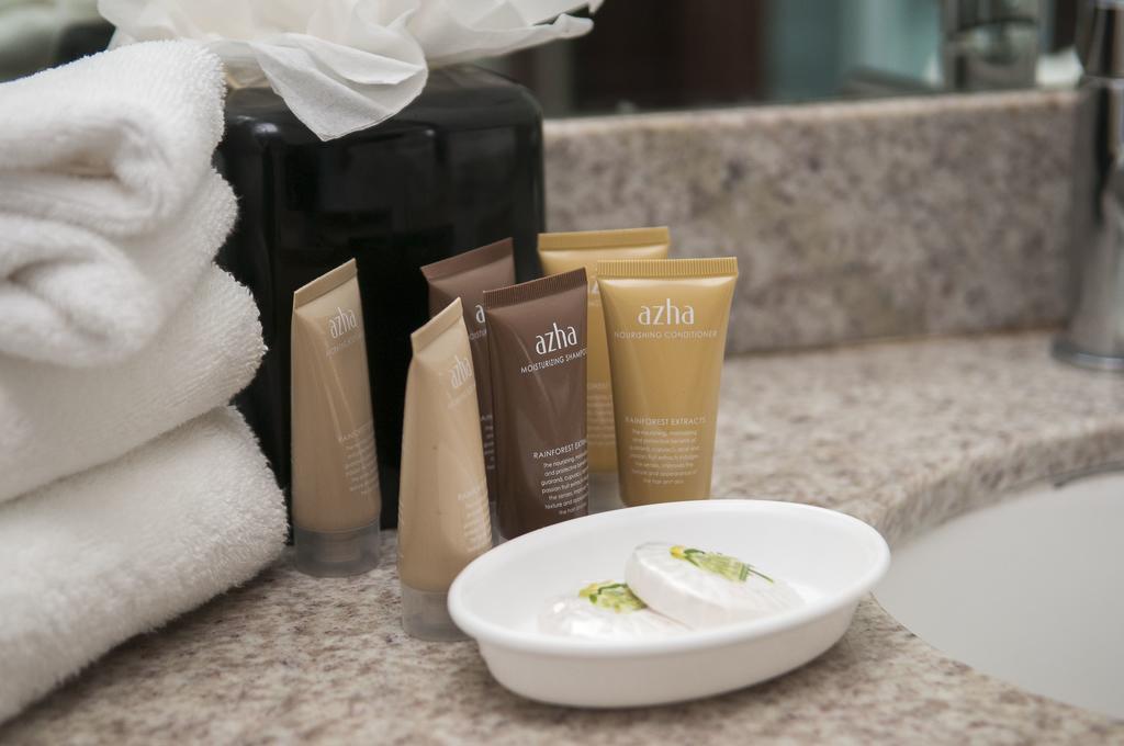 Congress Suites At The Strand 3*