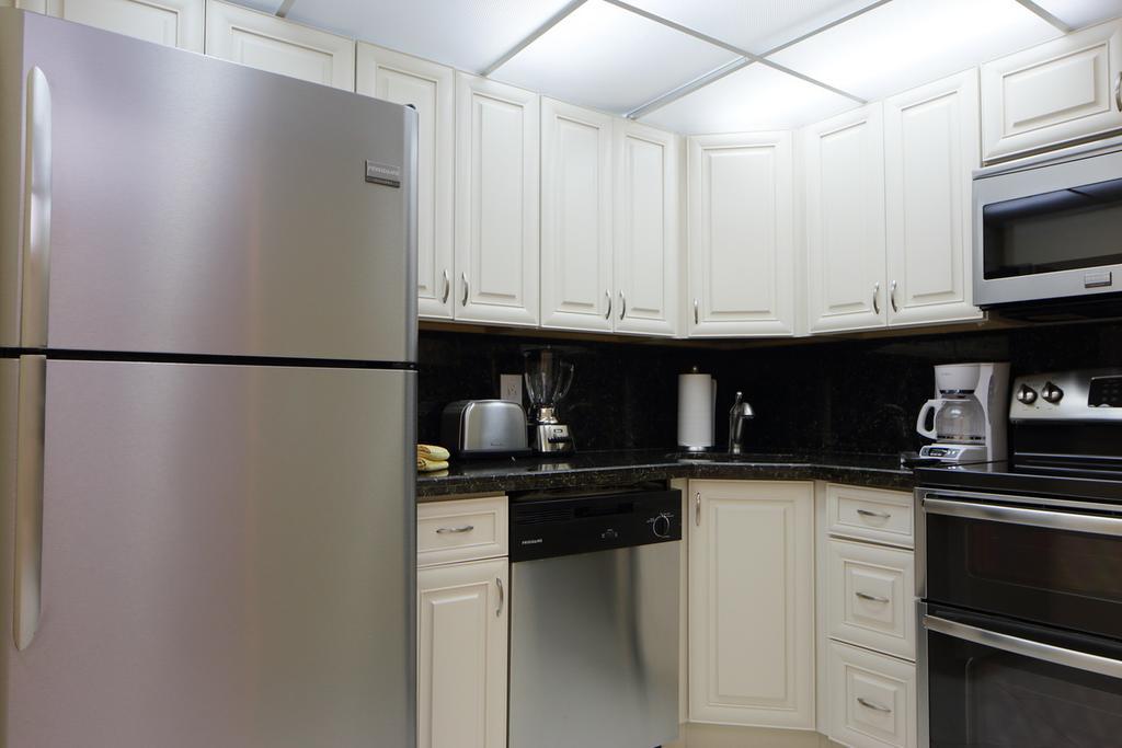 Ocean Breeze Apartment Miami Beach
